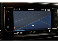 49143618-opel-vivaro-14