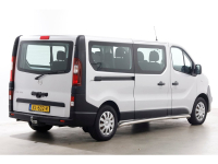49573899-opel-vivaro-2