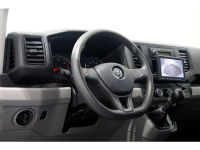 49600617-volkswagen-crafter-12