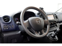 49706915-opel-vivaro-16