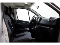 49743157-opel-vivaro-5