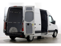 49793645-mercedes-benz-sprinter-12