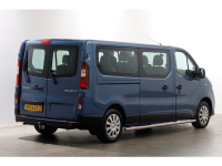 49927425-renault-trafic-2