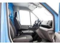 50167680-volkswagen-crafter-3