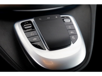 50259602-mercedes-benz-v-klasse-29