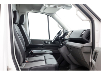 50991888-volkswagen-crafter-5