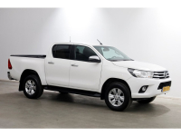 51052410-toyota-hilux-11