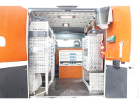 51078734-peugeot-boxer-5