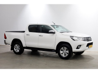 51227366-toyota-hilux-12