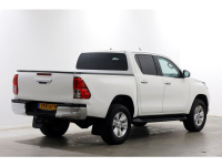 51227366-toyota-hilux-2