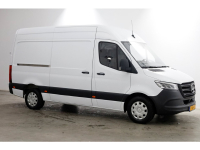 51310853-mercedes-benz-sprinter-10