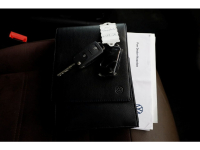 51647809-volkswagen-transporter-8