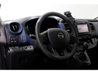 51650573-opel-vivaro-13