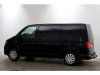 51651533-volkswagen-transporter-10