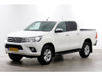 51736506-toyota-hilux-10