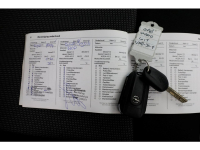 51852653-opel-vivaro-8