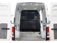 51977198-volkswagen-crafter-5