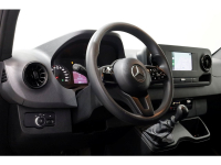 51977367-mercedes-benz-sprinter-13