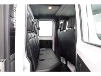 52017198-mercedes-benz-sprinter-5