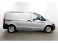 52017379-mercedes-benz-vito-6